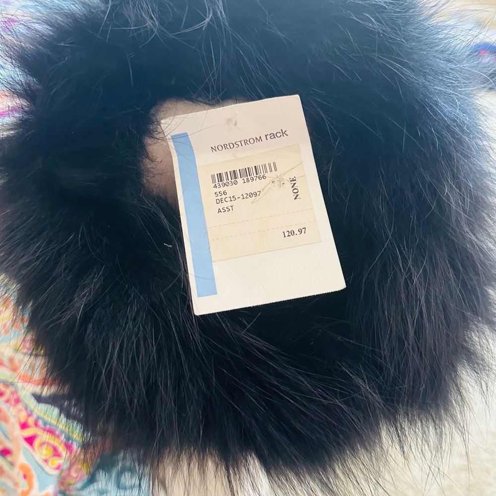Nordstrom Elegant Black Faux Fur Wrap